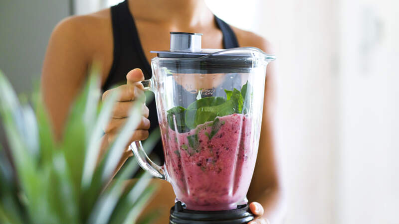 Aus überreifem Obst lassen sich noch leckere Smoothies mixen