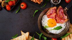 Bio-Bacon und Eier sind gesunde Fettlieferanten