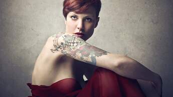 Die richtige Pflege bei frisch gestochenen Tattoos ist wichtig