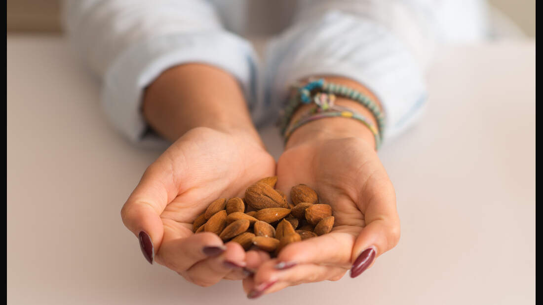 Eine Handvoll Nüsse darfst du pro Tag essen