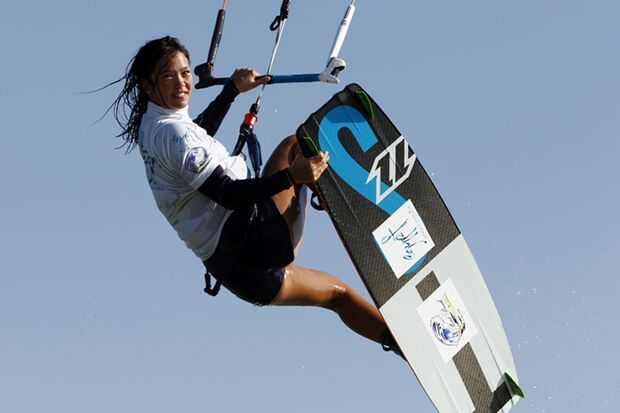 Europameisterin im Kitesurfen Sabrina Lutz in Action