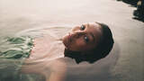 Frau im Wasser