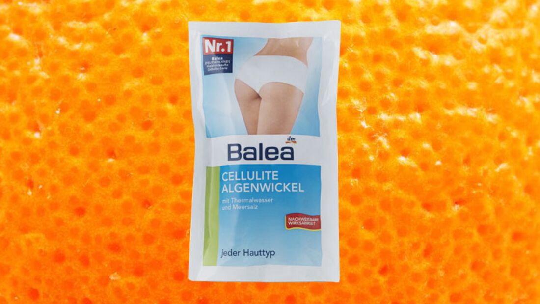 Gegen Cellulite: Entschlackende Cellulite Algenwickel von Balea über dm