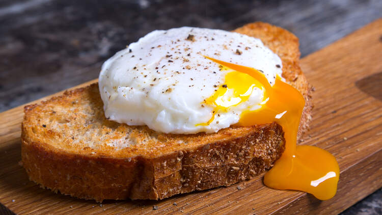 Rezept Abendessen Ei Gebackene Eier Mit Speck Tomaten Und Fruhlingszwiebeln