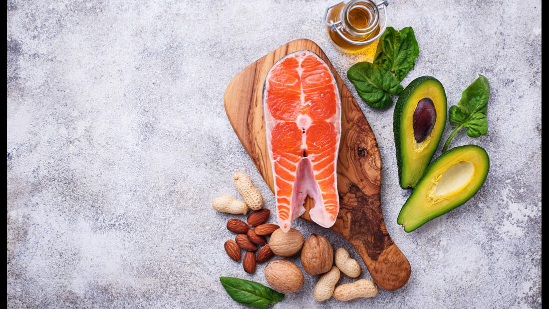 Gute Fette stecken in Fisch, Avocados, Nüssen und Öl