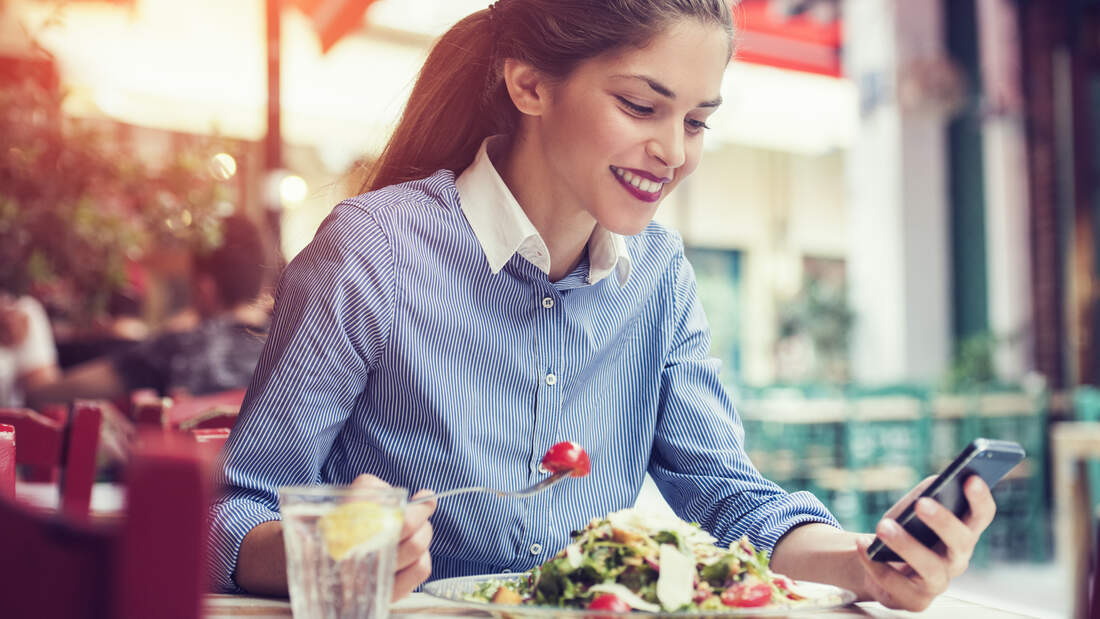 Abnehmen Beim Mittagessen So Geht S Women S Health