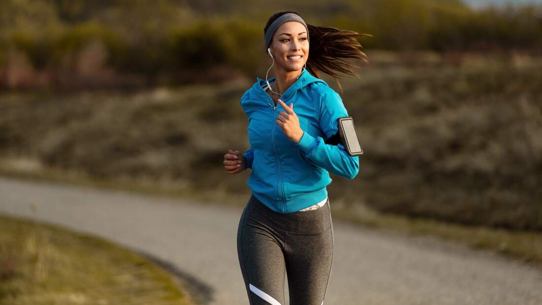 Walken oder Joggen – was ist effektiver? | WOMEN'S HEALTH