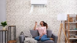 Klimaanlagen führen oft dazu, dass Menschen auskühlen und sich erkälten 
