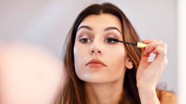 Mascara-Tipps für lange, volle Wimpern