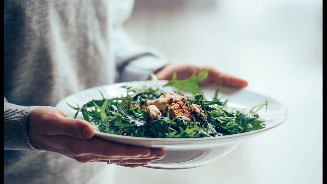 Salate können echte Sattmacher sein, wenn man die richtigen Zutaten verwendet