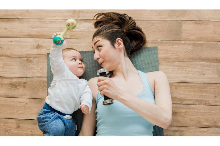 8 Tipps Fur Das Training Mit Baby Women S Health