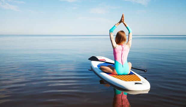Stand up Paddle Yoga