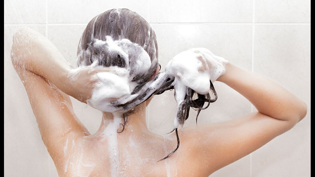 Trocknet Shampoo die Haare aus?