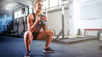 Workout mit Kettlebell