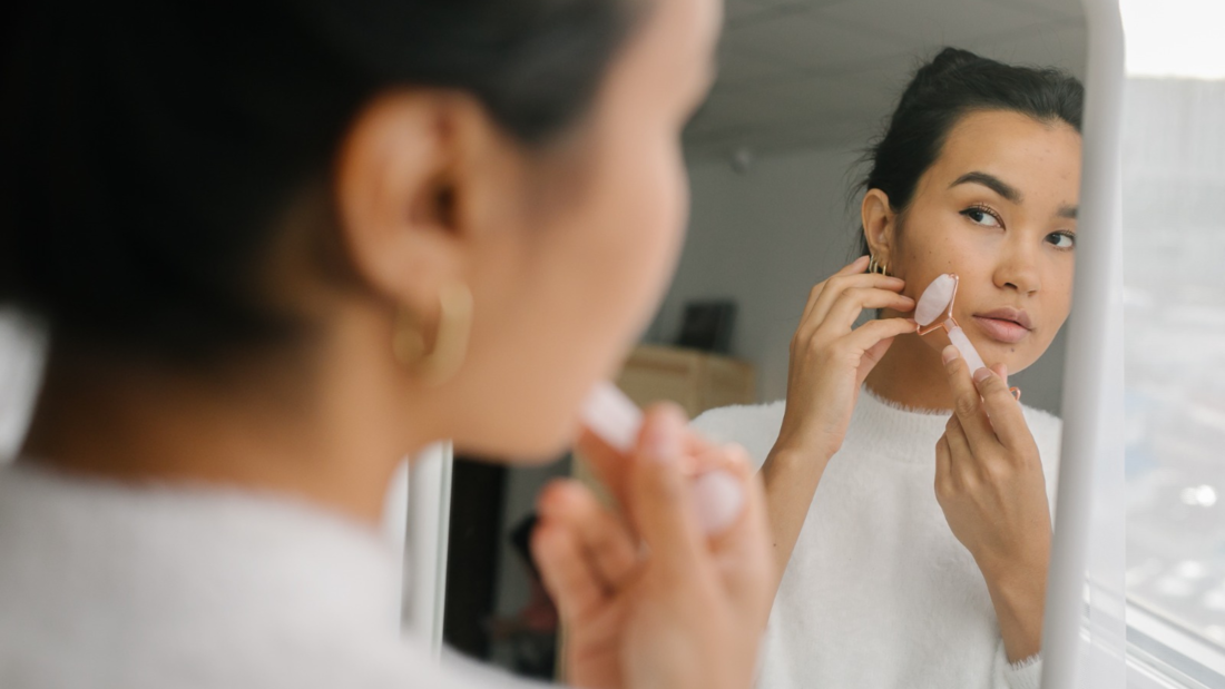 Selbst-Massage-Jade-Roller-Das-taugt-der-Beauty-Trend