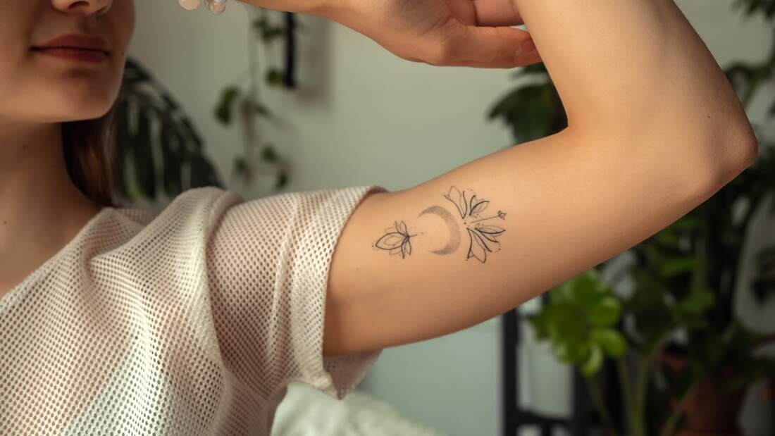 Kleine-Tattoos-f-r-Frauen-Die-sch-nsten-Ideen-f-r-Mini-Tattoos
